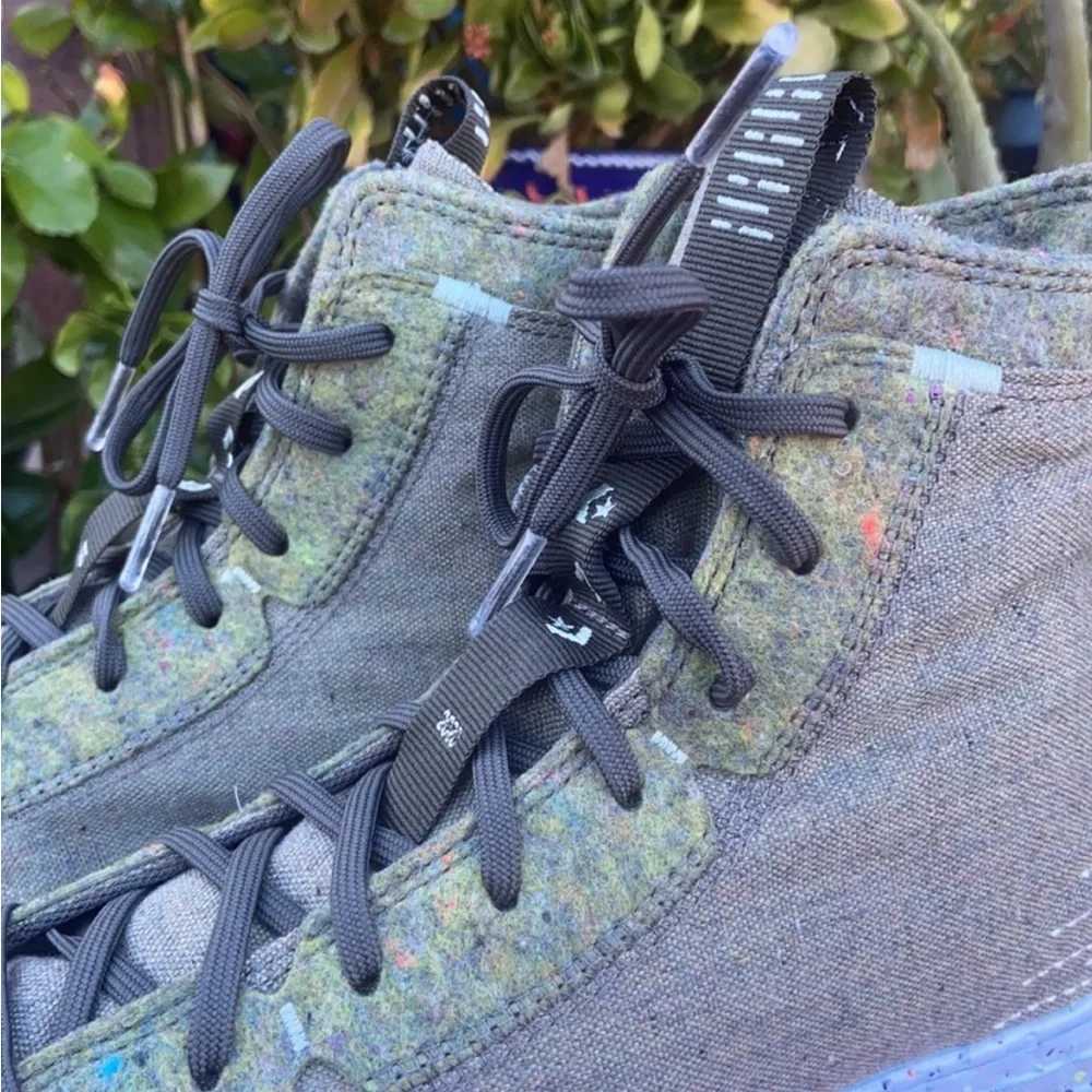 ♻️ New CTAS Converse Hi Top Canvas Sneakers ♻️ - Picture 15 of 16